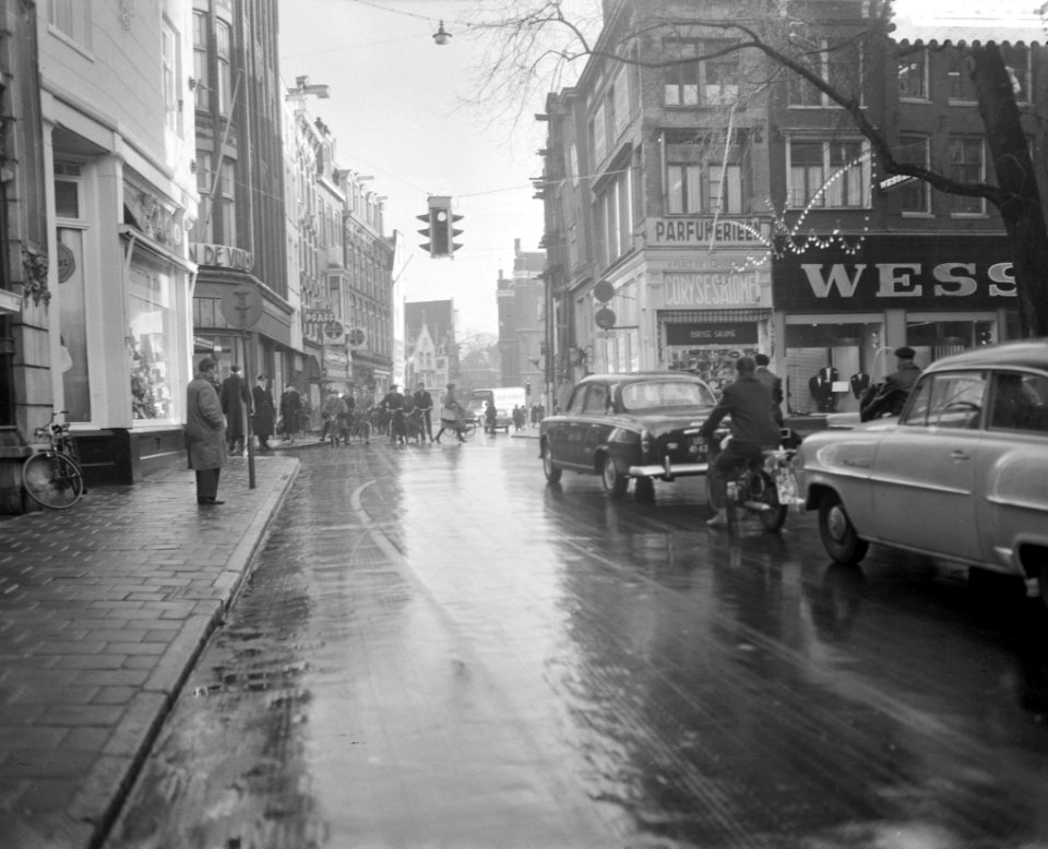 Ingebruikstelling verkeerslicht Spui-Kalverstraat, Bestanddeelnr 910-8916