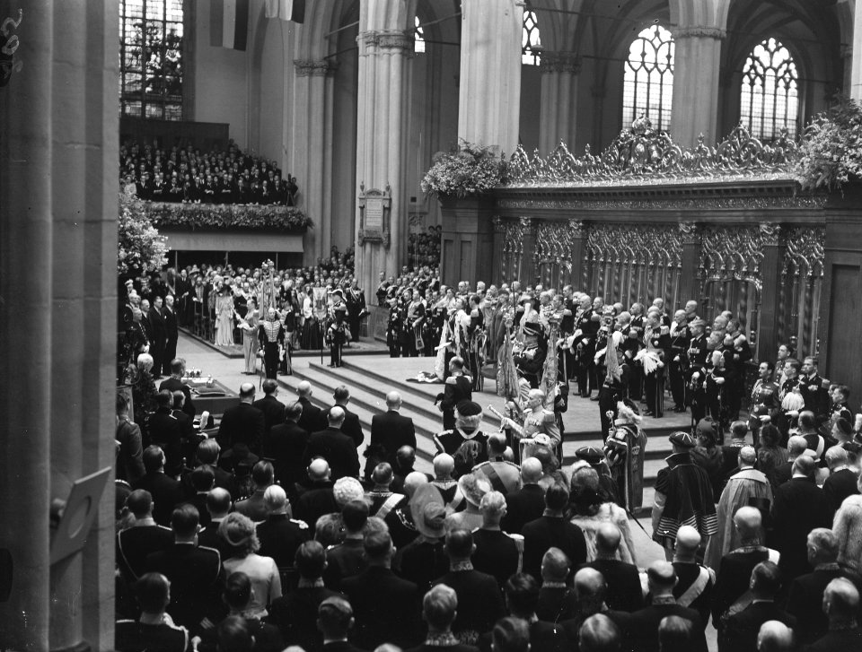 Inhuldiging koningin Juliana. Plechtigheid in de Nieuwe Kerk te Amsterdam (volgn, Bestanddeelnr 900-0205