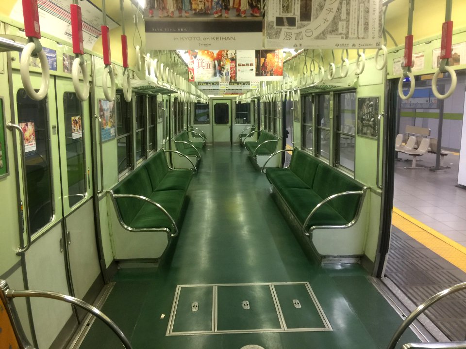 Inside Keihan 2601 20161110