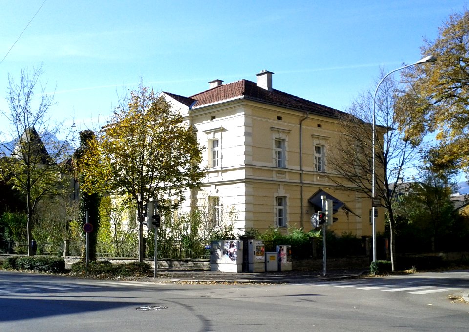 Innsbruck-Tschurtschenthalerstr6 (cropped)