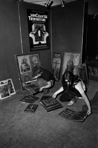 Inrichten van de tentoonstelling Van Czaar tot Timmerman over 50 jaar Sovjet-U, Bestanddeelnr 925-6080