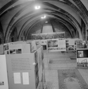 Inrichtingen tentoonstelling Berlijn bolwerk der vrijheid te Den Haag . Overzi, Bestanddeelnr 912-1502