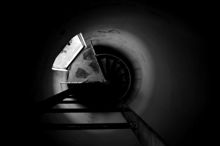 Inside an abandoned minaret near Bekhma Dam
