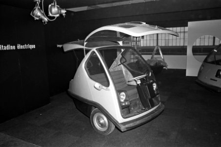 Inrichten Personenauto RAI 73 , electro-autootje, Bestanddeelnr 926-2014