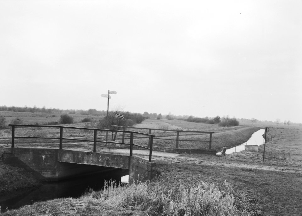 Inpoldering en bemaling, ruilverkavelingen, bruggen, vriezenveen I, Bestanddeelnr 159-0874