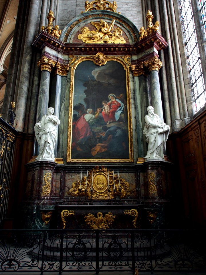 Inside in Amiens Cathedral, pic-006