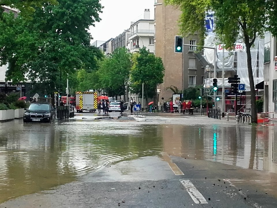 Inondation, boulevard Clémenceau, Courbevoie, 04-06-2019 02
