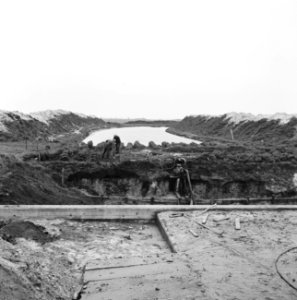 Inpoldering en bemaling, arbeiders, aanleggen, duikers, stuwen, oostermoerse vaa, Bestanddeelnr 159-0979
