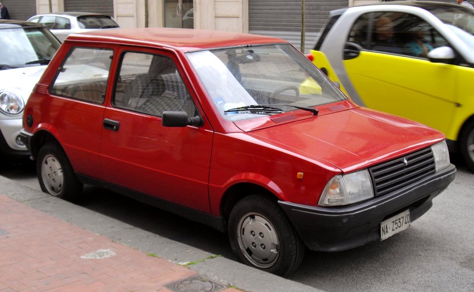Innocenti 990 diesel SL front