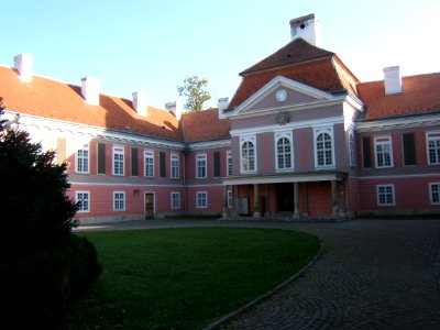 Inkey-kastély, Iharosberény 1