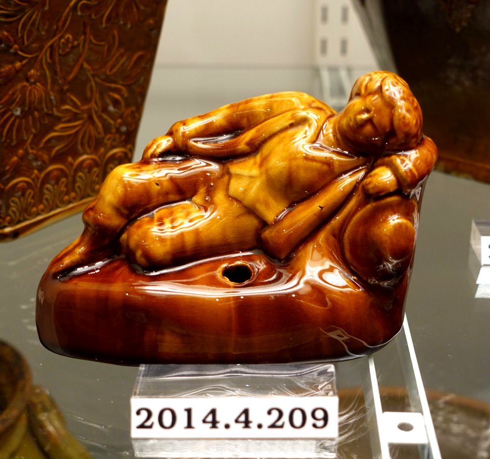 Inkwell, American or English, yellow earthenware, Rockingham glaze, item HD 2014.4.209 - Flynt Center of Early New England Life - Deerfield, Massachusetts - DSC04181