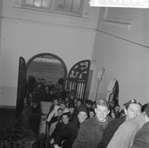 Inschrijvingen voor de Elfstedentocht in het beursgebouw te Leeuwarden, Bestanddeelnr 914-7204
