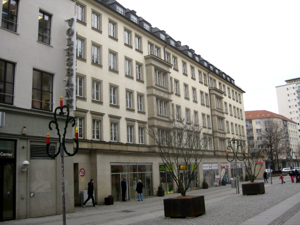 Innere Klosterstraße 19, 21