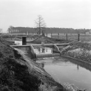 Inpoldering, bemaling, stuwen, waterschappen, de schipbeek, Laren, Bestanddeelnr 250-8018