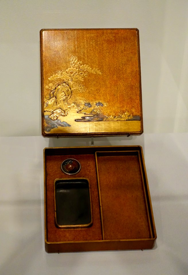 Inkstone box (suzuribako) with intertwined pine and cherry tree design, Japan, Edo period, early 1600s AD, lacquer on wood, silver, stone, metal, enamel - Sackler Museum - Harvard University - DSC01942