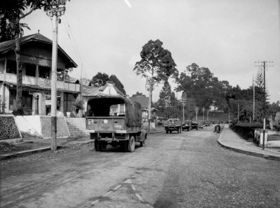 In de vroege ochtend van de 22e december 1948 trokken Nederlandse militairen lan, Bestanddeelnr 15045