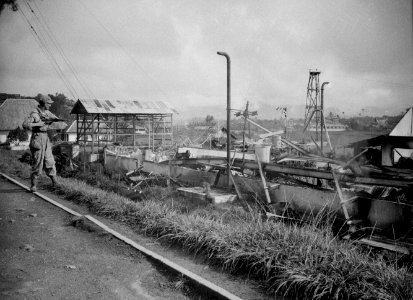 In de vroege ochtend van de 22e december 1948 trokken Nederlandse militairen lan, Bestanddeelnr 15042
