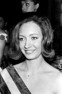 In Casino te Amsterdam Miss Holland 1963 verkozen foto nr 20 winnares Godel, Bestanddeelnr 915-1079