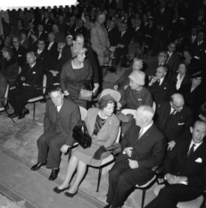 In Driebergen is koningin Juliana aanwezig bij de viering van het derde lustrum , Bestanddeelnr 911-7861