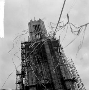 In gebruikneming Grote Toren van de St Eusebiuskerk Arnhem, vanaf de toren, Bestanddeelnr 916-8927