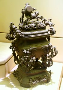 Incense burner, Nguyen dynasty, 19th to early 20th century, bronze - National Museum of Vietnamese History - Hanoi, Vietnam - DSC05601