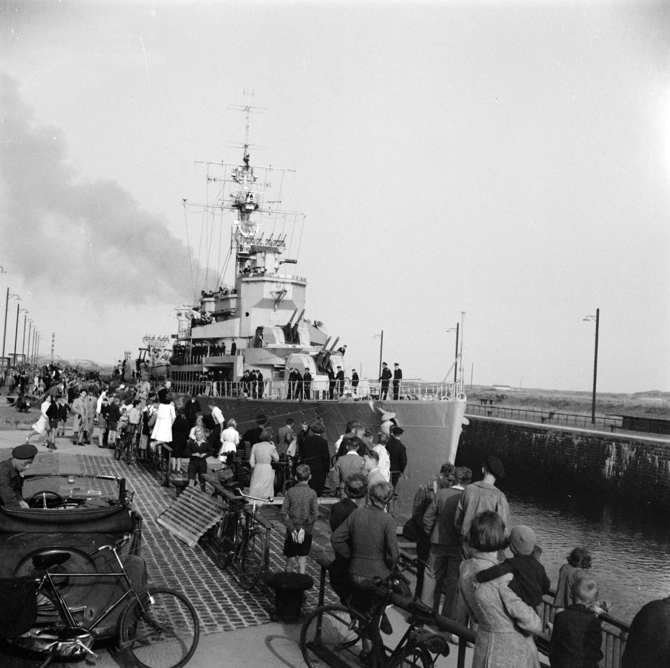 In de sluizen van IJmuiden, Bestanddeelnr 900-5784