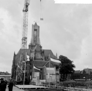 In gebruikneming Grote Toren van de St Eusebiuskerk Arnhem, vanaf de toren, Bestanddeelnr 916-8929