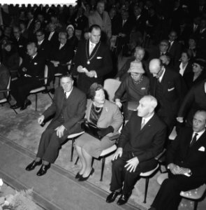 In Driebergen is koningin Juliana aanwezig bij de viering van het derde lustrum , Bestanddeelnr 911-7860
