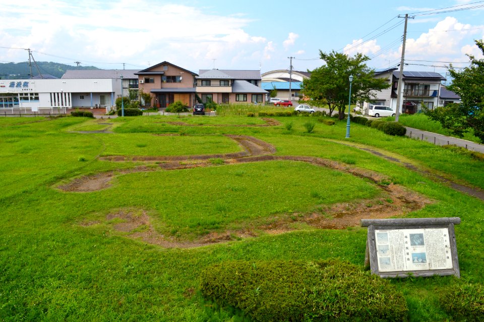 Inarizuka-iseki (Aizubange)