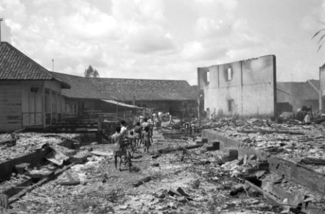 In de vroege ochtend van de 30e december 1948 werd door de Nederlandse troepen o, Bestanddeelnr 5581