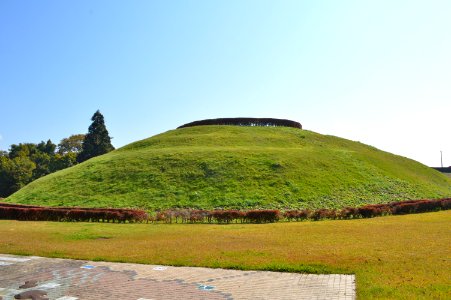 Inari-mori Kofun kouen-bu