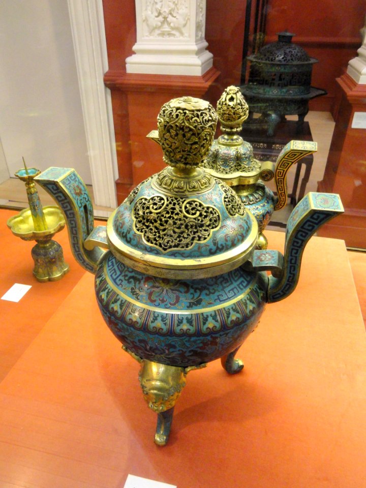 Incense Burner, 1736-1795 - Chinese Cloisonné Collection - George Walter Vincent Smith Art Museum - DSC03738