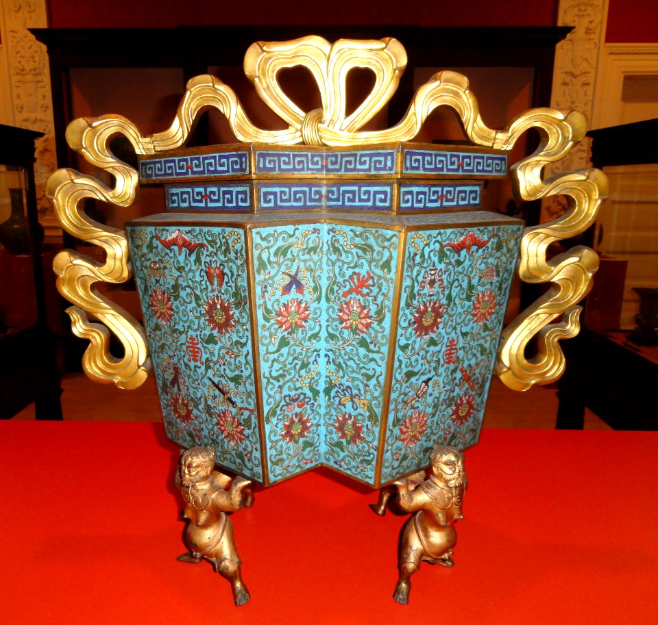 Incense Burner with bats, fish, and lotus flowers, 18th century - Chinese Cloisonné Collection - George Walter Vincent Smith Art Museum - DSC03755