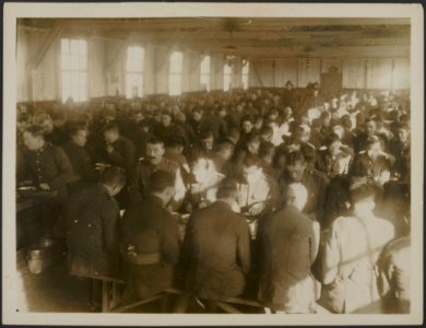 In the dining-hall at a New Zealand Base depot in France, Bestanddeelnr 158-2625