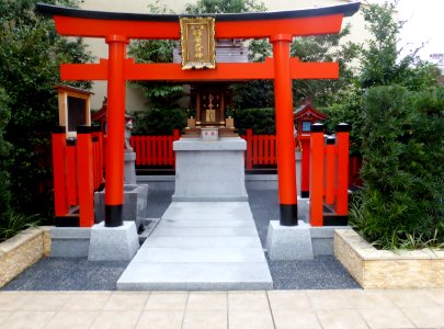 Inari Daimyojin on the roof of Hankyu Department Stores Umeda main store photo