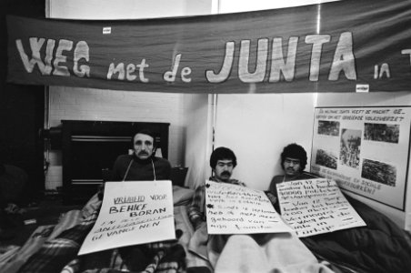 In Adam groep Turken in hongerstaking uit protest tegen de Junta in hun land en, Bestanddeelnr 931-1214
