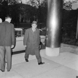 In AVRO-studio te Hilversum, een Algemene Bestuursvergadering gehouden, Bestanddeelnr 914-4813