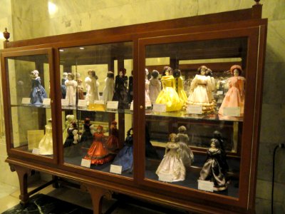 Inaugural dresses display - Kentucky State Capitol - DSC09221