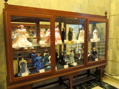 Inaugural dresses display - Kentucky State Capitol - DSC09217