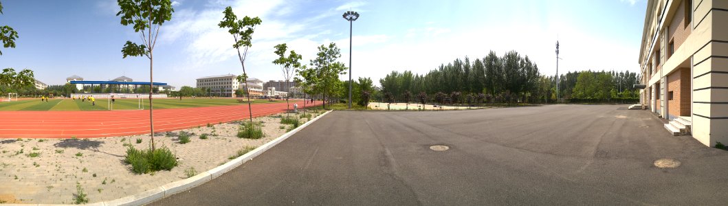 In the new campus of Tieling High School 31