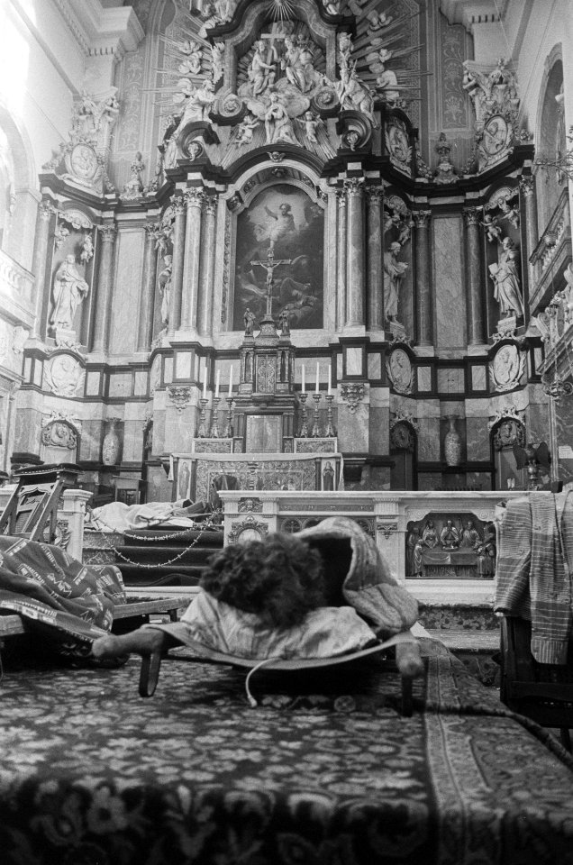 In de Mozes en Aaronkerk verblijven Marokkanen in hongerstaking, Bestanddeelnr 928-3285