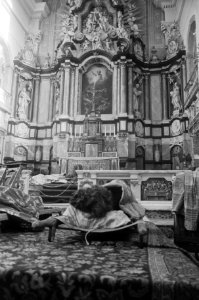 In de Mozes en Aaronkerk verblijven Marokkanen in hongerstaking, Bestanddeelnr 928-3285