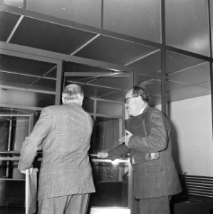 In AVRO-studio te Hilversum, een Algemene Bestuursvergadering gehouden, Bestanddeelnr 914-4811