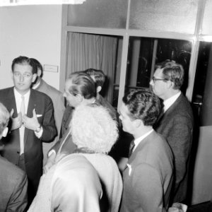 In AVRO-studio te Hilversum, een Algemene Bestuursvergadering gehouden, Bestanddeelnr 914-4805