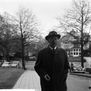 In AVRO-studio te Hilversum, een Algemene Bestuursvergadering gehouden, heer Was, Bestanddeelnr 914-4809