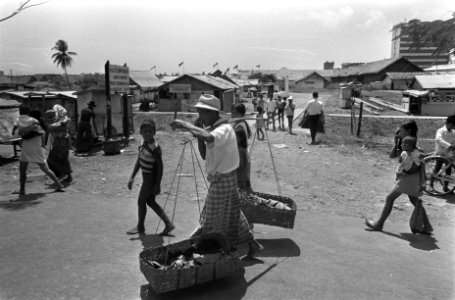Indonesie, Djakarta, straatventers, Bestanddeelnr 924-8366