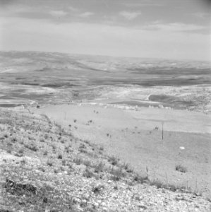 In de omgeving van Jericho. Uitzicht vanaf de berg Nebi Yoesha, Bestanddeelnr 255-5669