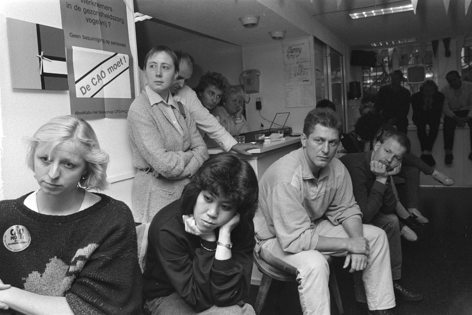 In Amsterdams Verzorgingstehuis J.C. de Keyzer werd demonstratieve vergadering v, Bestanddeelnr 933-8128