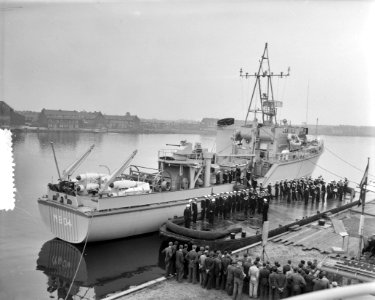 Indienststelling kustmijnenveger Steenwijk bij Haarlemse Scheepsbouwmaatschappij, Bestanddeelnr 907-9009