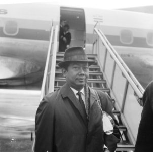 Indonesische minister van Luchtvaart , Zijne Excellentie Ali Sadiken van Schipho, Bestanddeelnr 916-9911